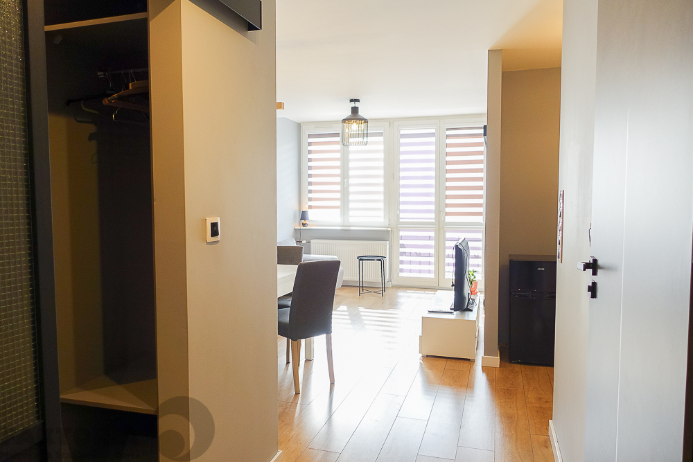 Stare Miasto 2 pokoje umeblowane i wyposażone (28)