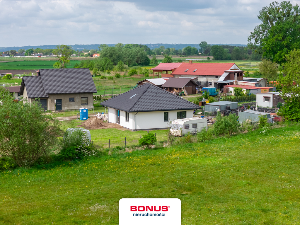 Działka z rozpoczętą budową domu wolnostojącego (30)