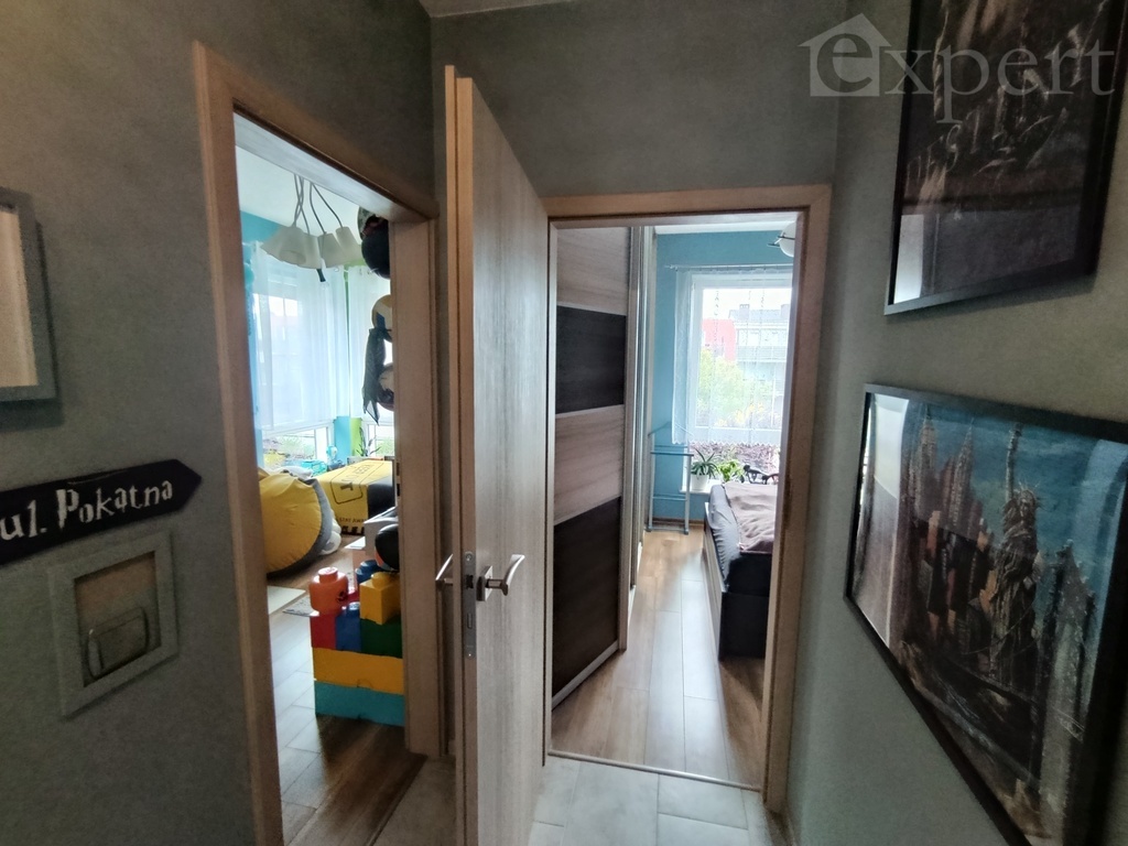 3 pokoje, garaż, centrum, 2 piętro, balkon (8)