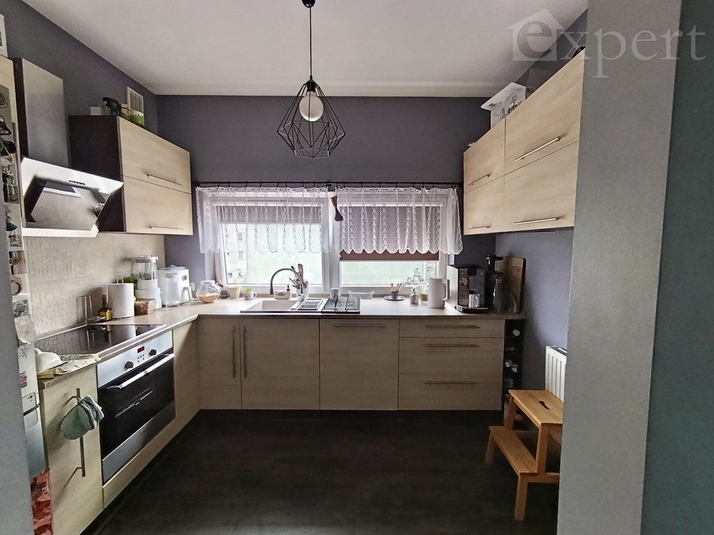 3 pokoje, garaż, centrum, 2 piętro, balkon (7)