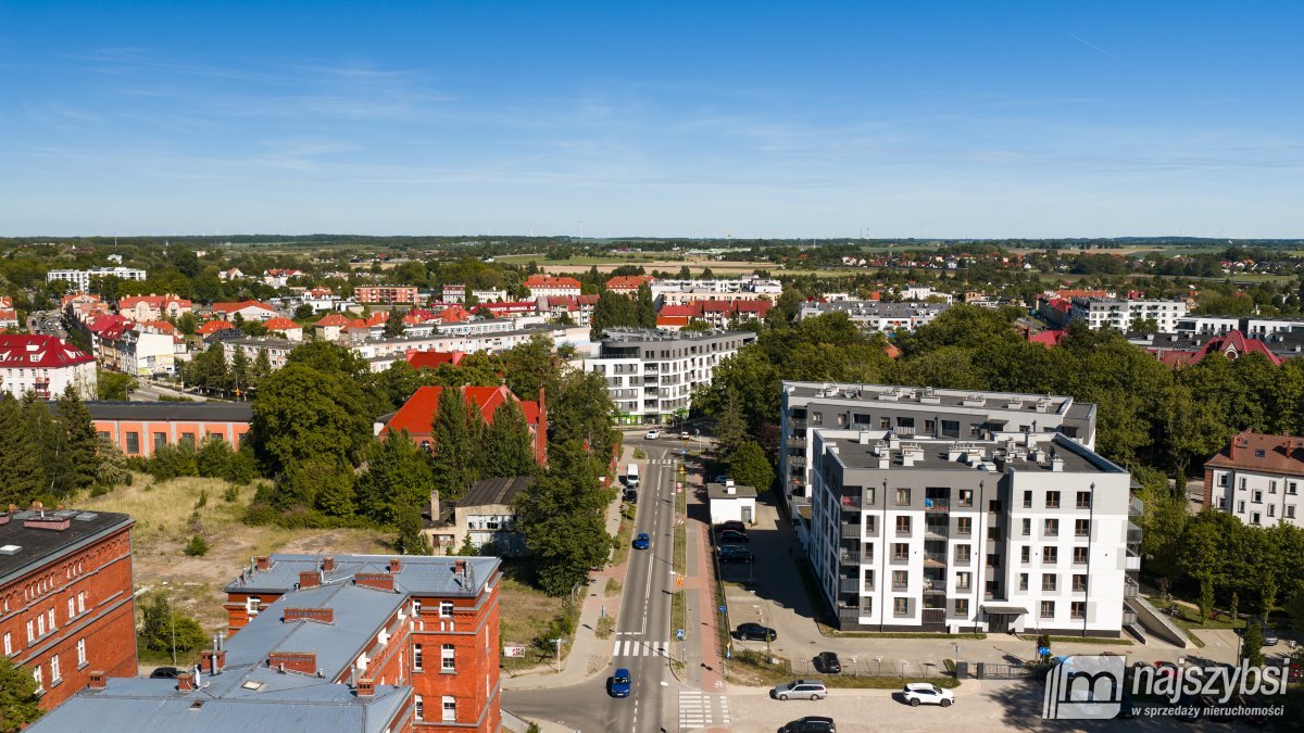 KOŁOBRZEG-LUKSUSOWE MIESZKANIE Z GARAŻEM I KOMÓRKĄ (20)