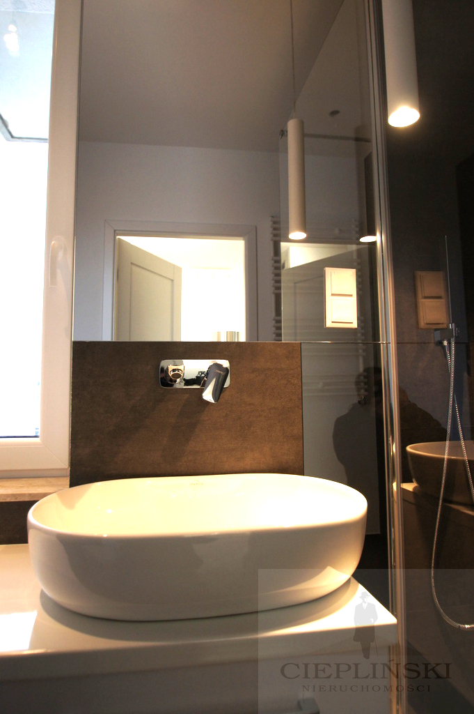 APARTAMENT NA POWSTAŃCÓW ŚLĄSKICH (6)