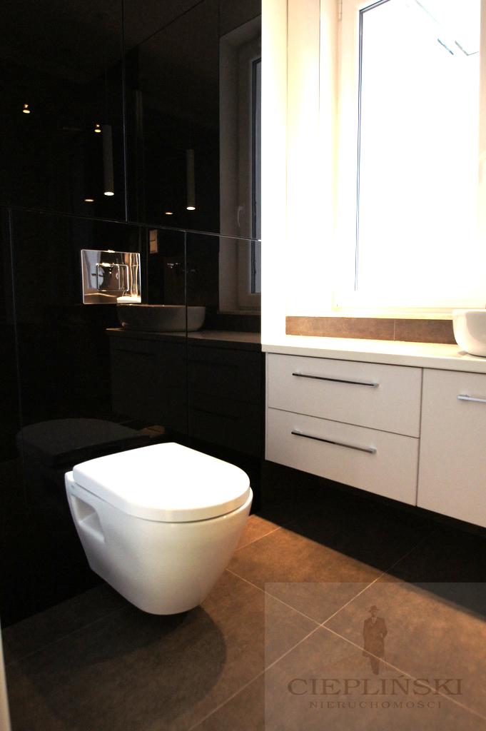 APARTAMENT NA POWSTAŃCÓW ŚLĄSKICH (9)