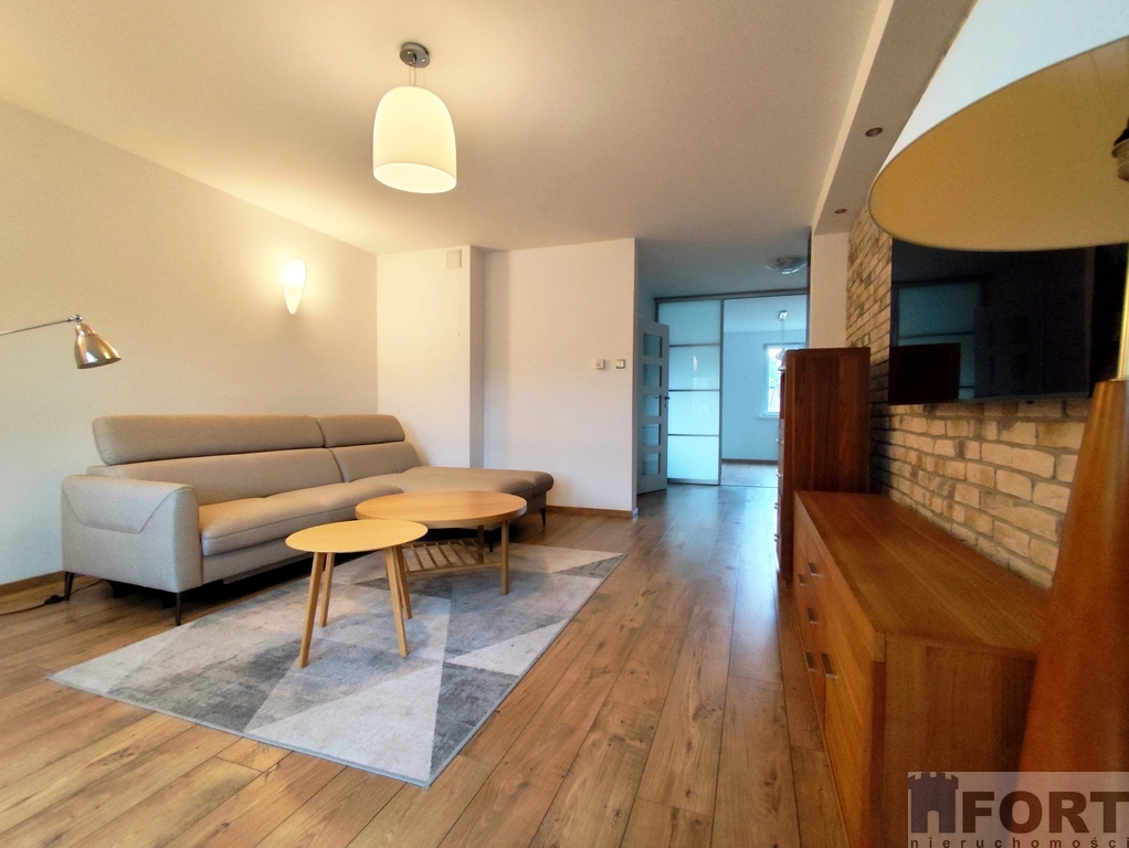 120 m2 własnej przestrzeni w budynku z 2006r (3)