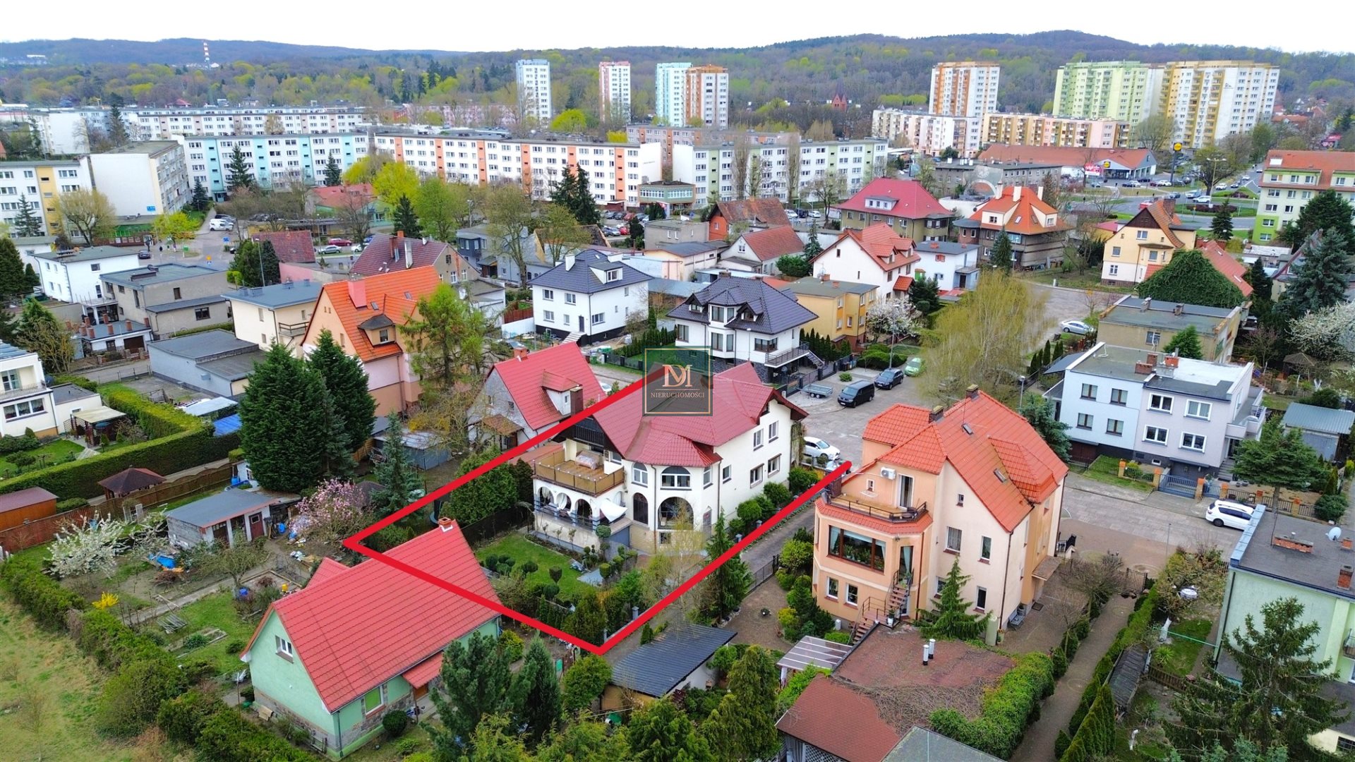 Wielorodzinny? Inwestycyjny? Dom w Zdrojach 380m2 (4)