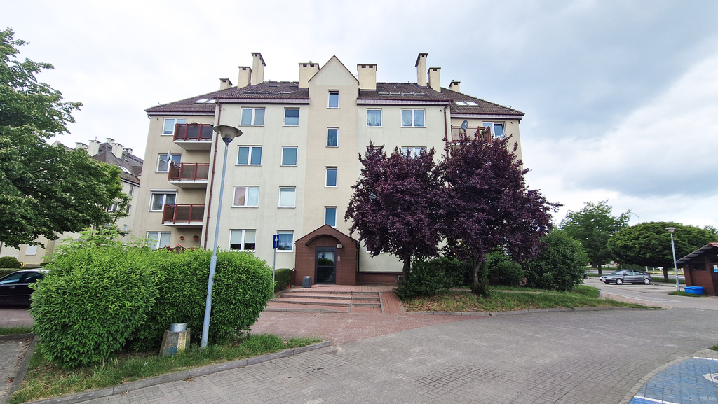 Kawalerka z osobną kuchnią, garderobą i balkonem! (7)