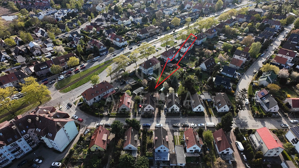Dom z pięknym ogrodem i dużym potencjałem  Pogodno (15)