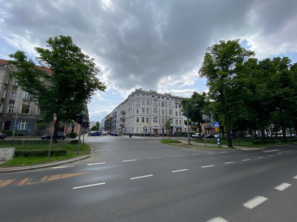 Klimatyczne mieszkanie w odnowionej kamienicy Ip. (1)