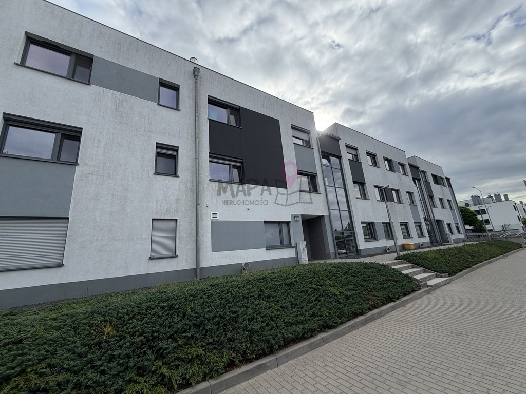 3 pokoje z balkonem (2018r.) z komórką i garażem (11)
