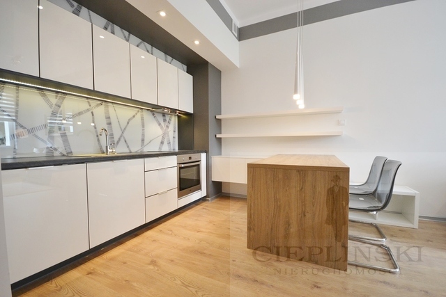 APARTAMENT W CENTRUM 100 METRÓW OD CH KASKADA (2)