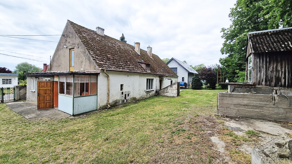 Dom do remontu z dużą działką 3900m2 (3)