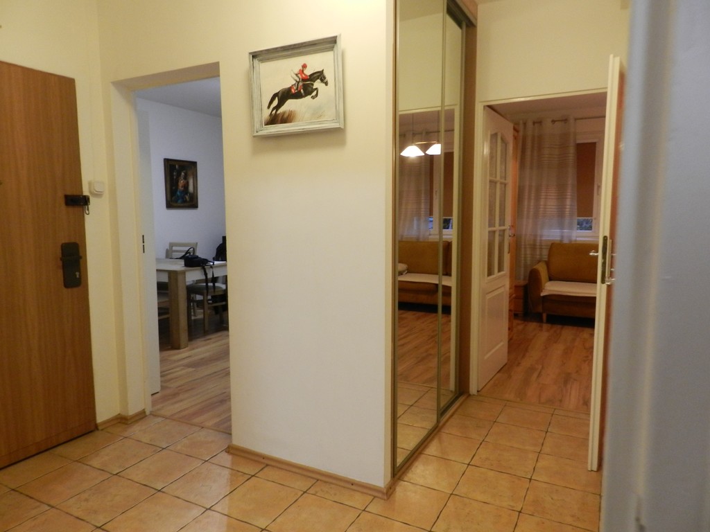 Mieszkanie  na wynajem- 3 pokoje, balkon. (8)