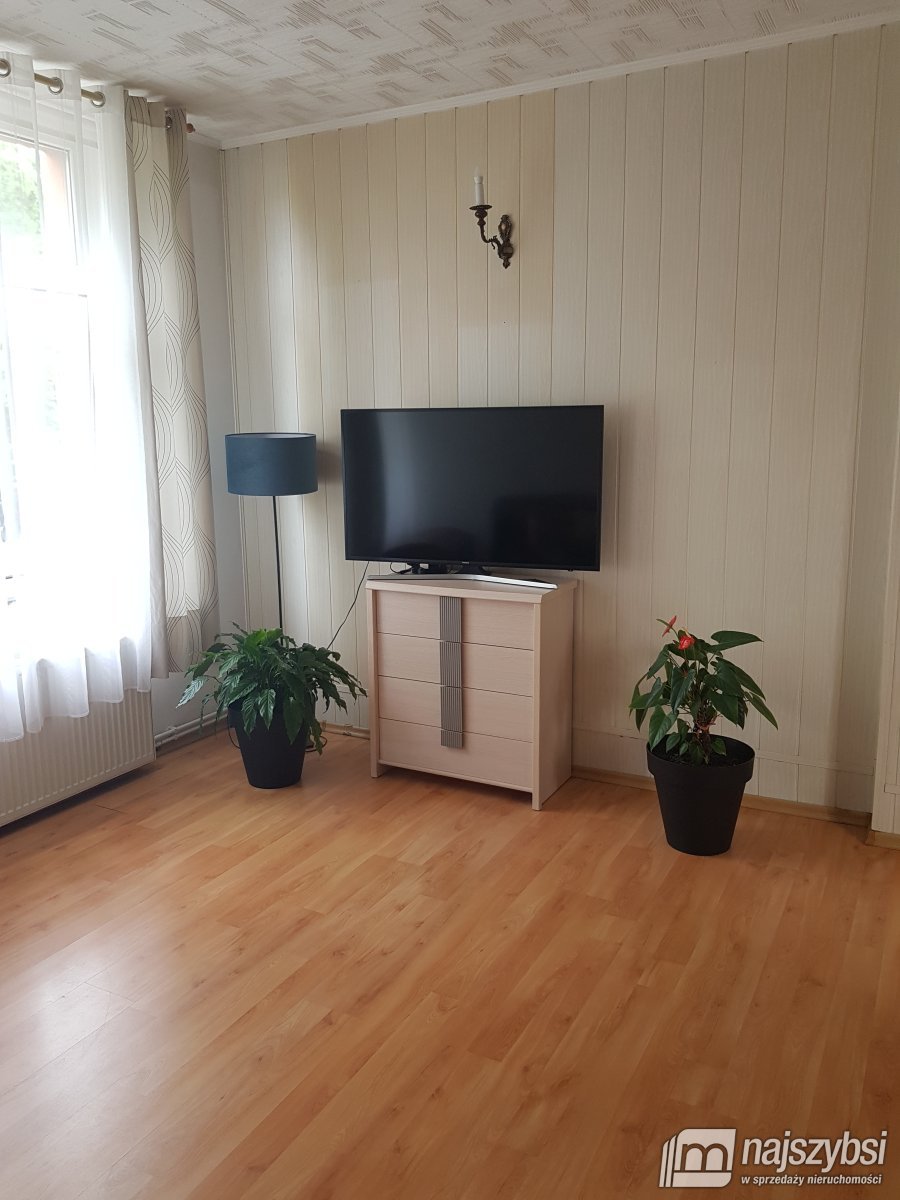 Trzebiatów-duże 2 pokoje 72m2 w kamienicy (2)