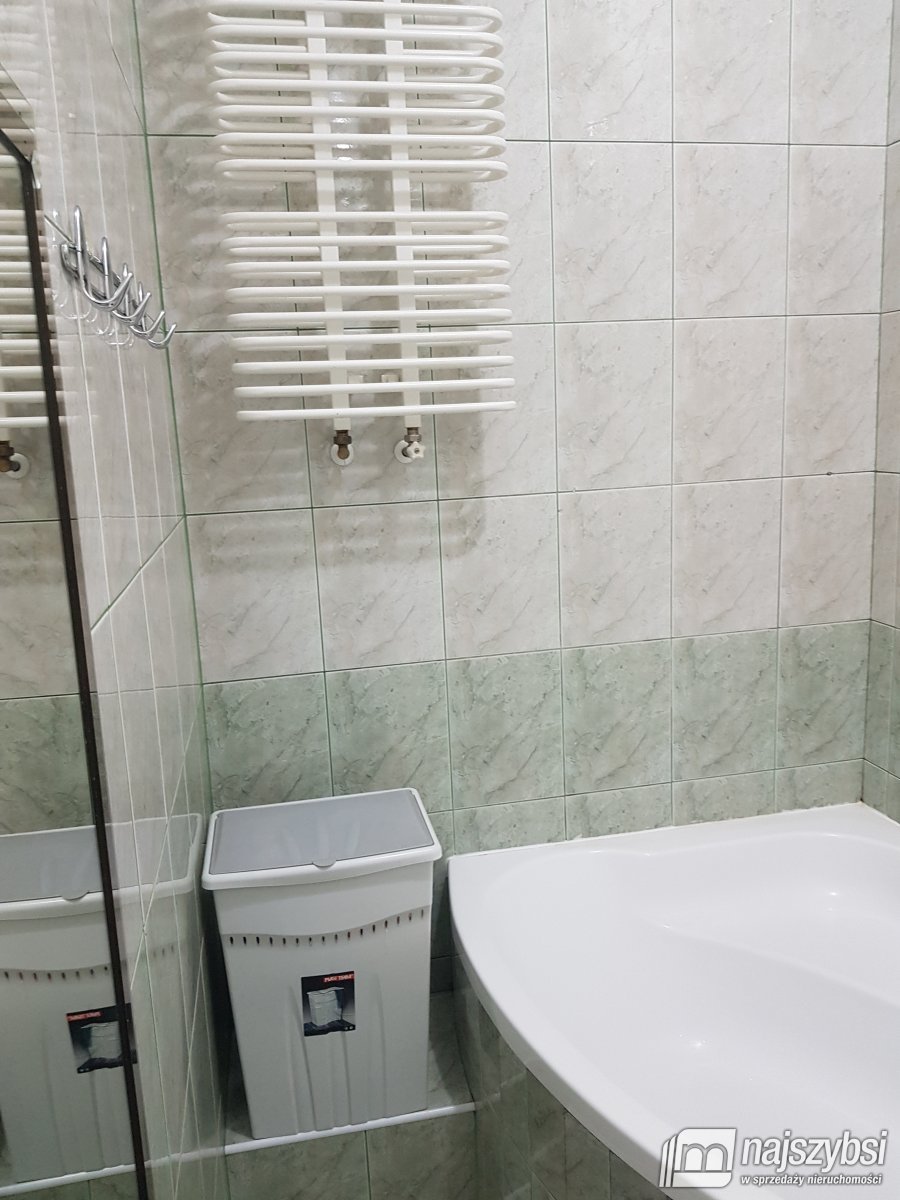 Trzebiatów-duże 2 pokoje 72m2 w kamienicy (7)