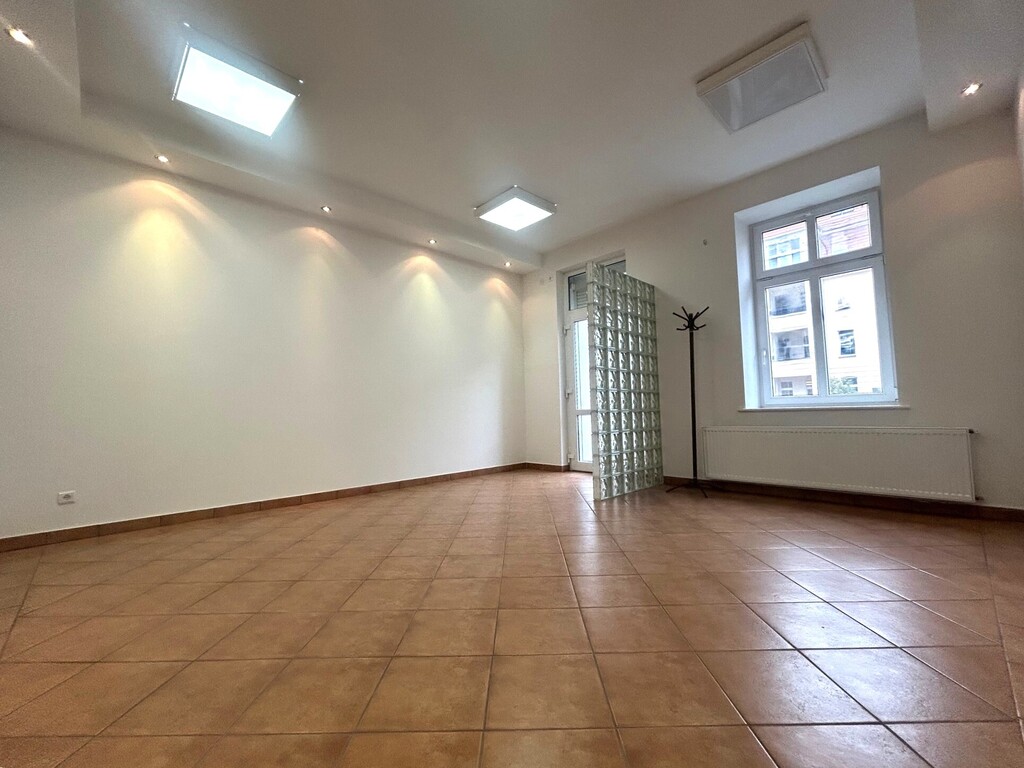 Wyremontowany lokal z wejściem z ulicy (13)