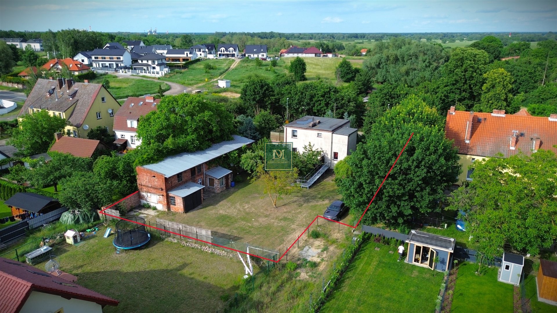 Dom 186m / Działka 1062m/ Garaże/Pom Gospodarcze (13)