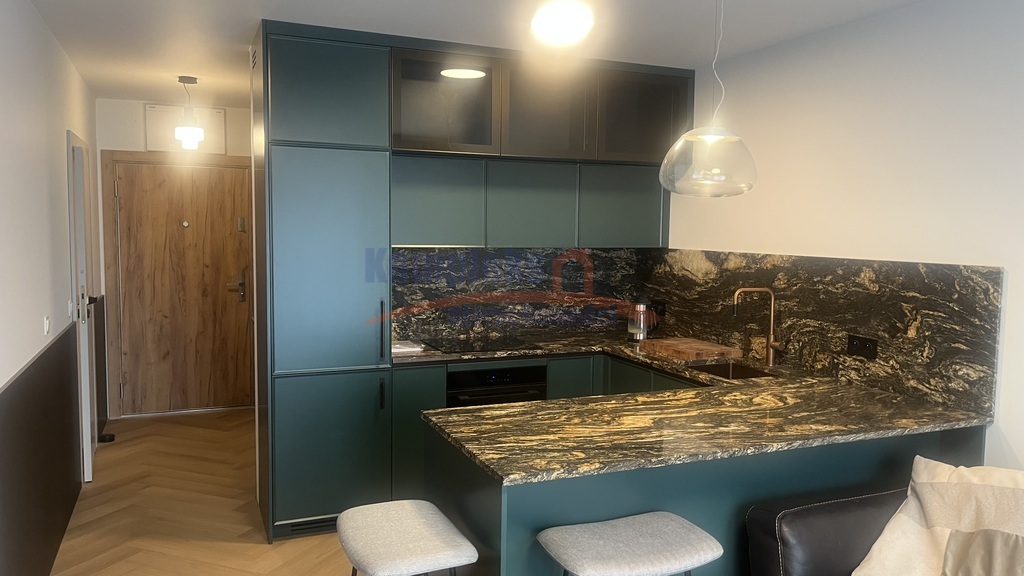 Na wynajem apartament 2 pok.z garażem Oś.Gardenia (1)