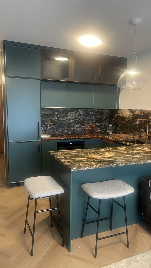 Na wynajem apartament 2 pok.z garażem Oś.Gardenia (4)