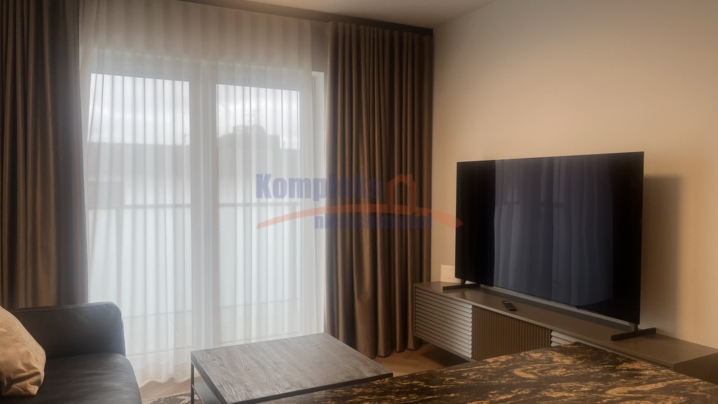 Na wynajem apartament 2 pok.z garażem Oś.Gardenia (7)