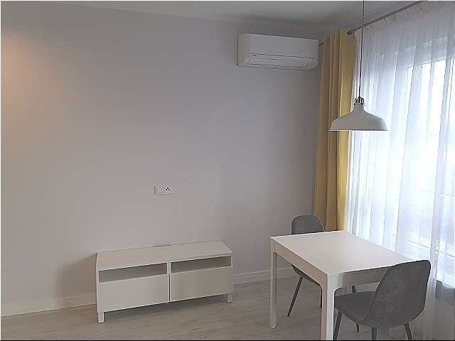 Apartament z balkonem i garażem, najem od 01.07 (4)