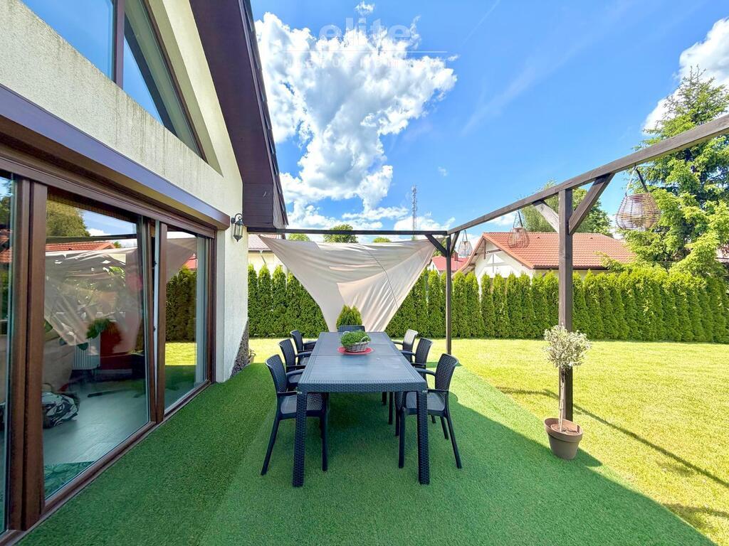 Wyjątkowy dom 240 m2 | Pompa, solary, garaż (6)