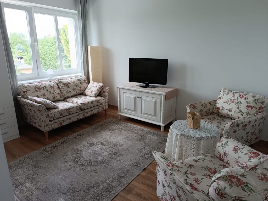 Do wynajęcia 2 pokoje w dobrej cenie (7)