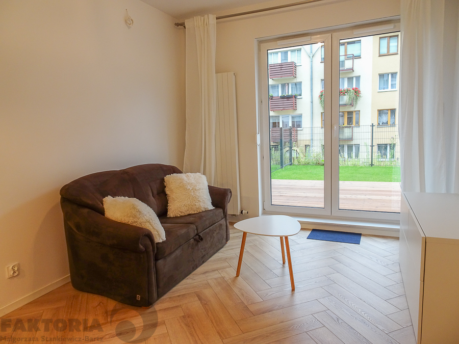 2 pokoje w centrum, taras, ogród, m. postojowe (4)