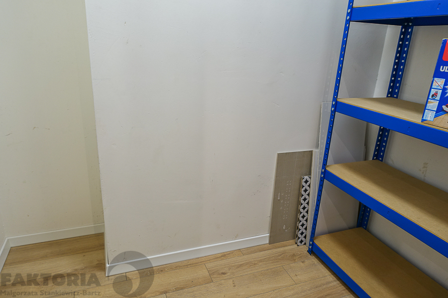 2 pokoje w centrum, taras, ogród, m. postojowe (27)