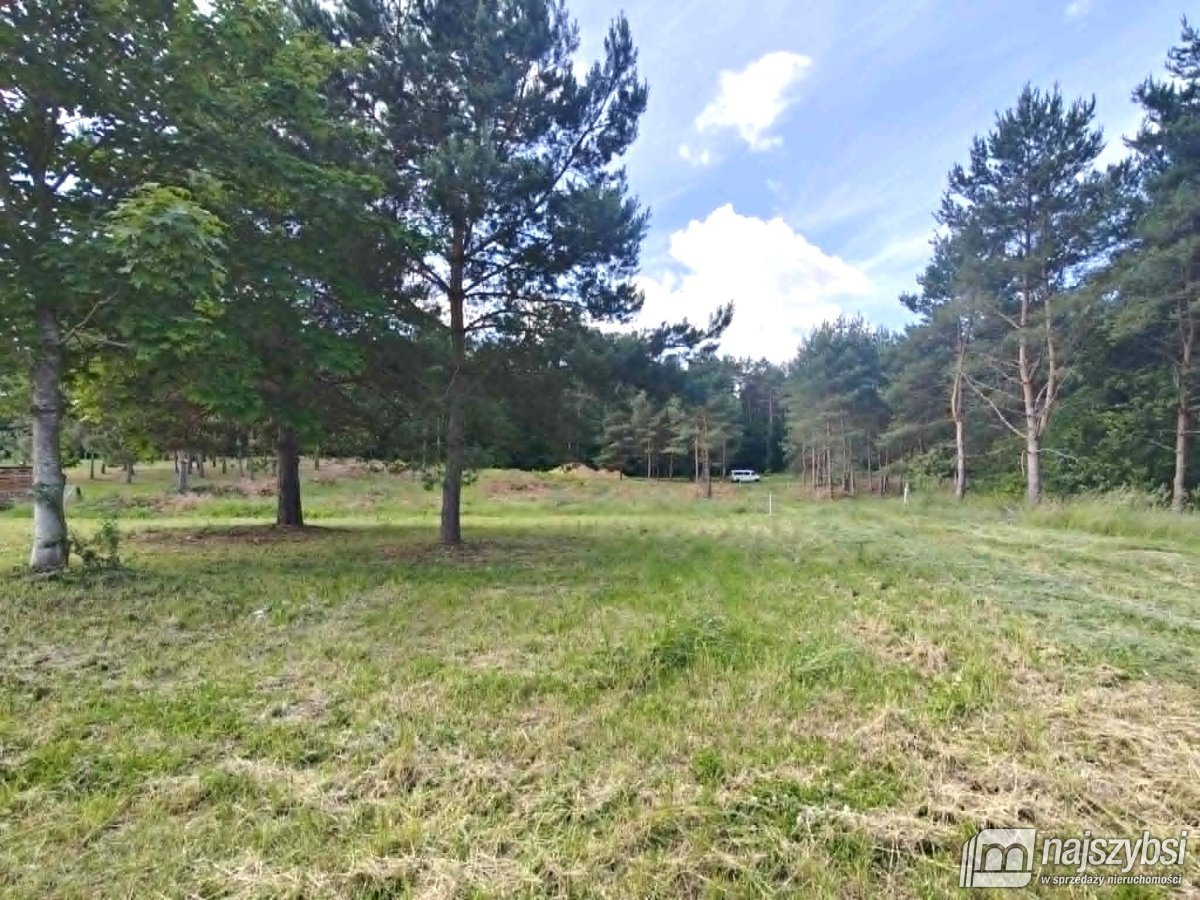 Golczewo - Działka 1351m2 z WZ blisko jeziora (2)