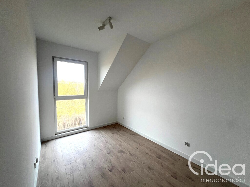 Mierzyn, wynajem 4 pokoje, 2 m.postojowe, ogródek (12)