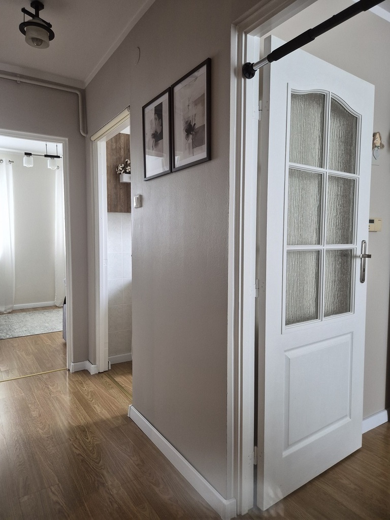 Na sprzedaż 3 pokojowe mieszkanie, 52 mkw. (2)