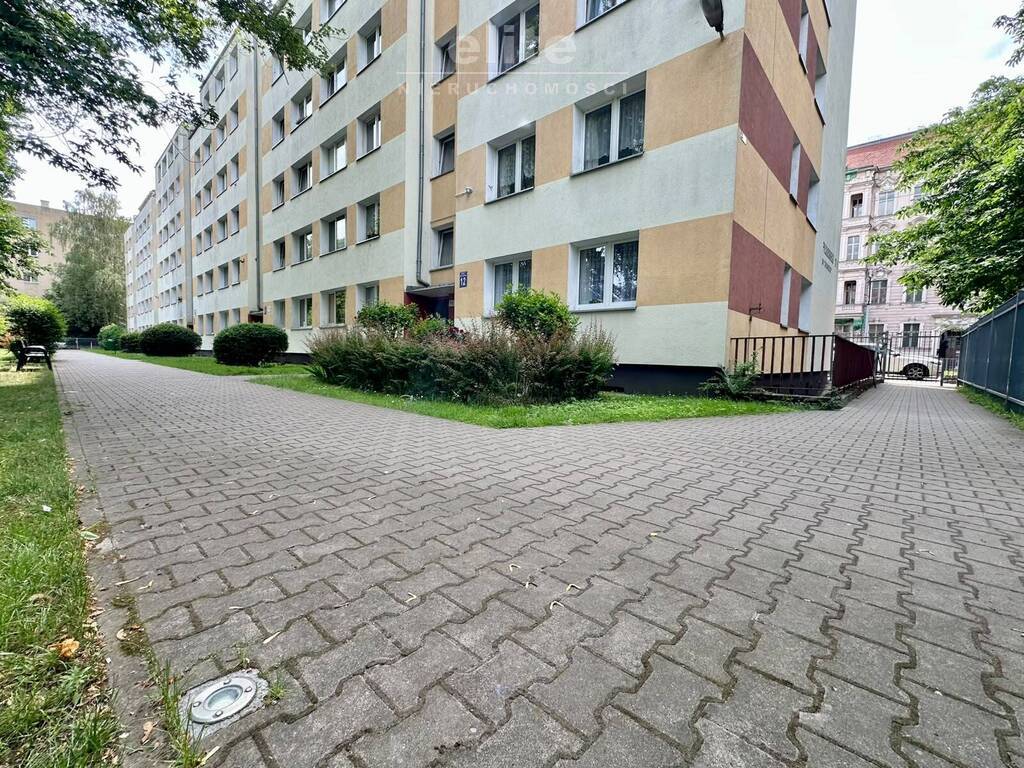 Kawalerka ul. Piłsudskiego przy Placu Grunwaldzkim (3)