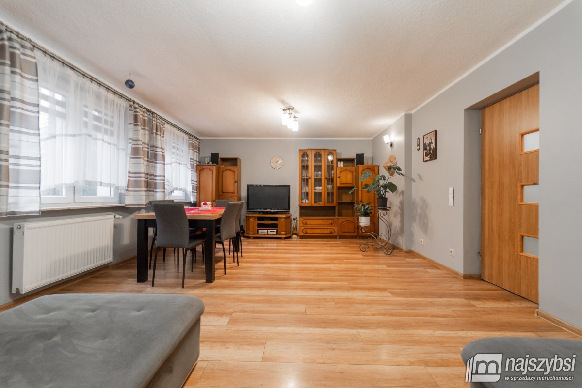 DOLICE - Piękny dom wolnostojący 260m2 + ogródek (24)