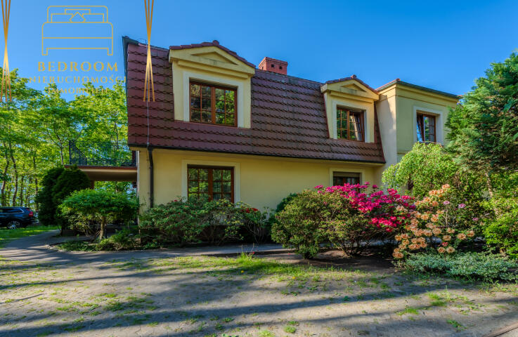 Aparthotel z 8 apartamentami z widokiem na morze wśród lasu plus spa (9)