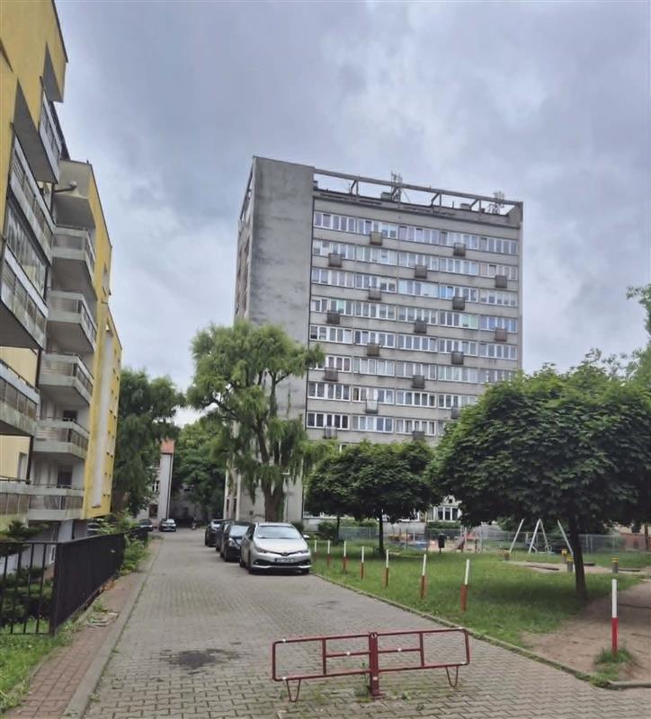 Oryginalne mieszkanie, jedyne na piętrze, dla cudz (13)