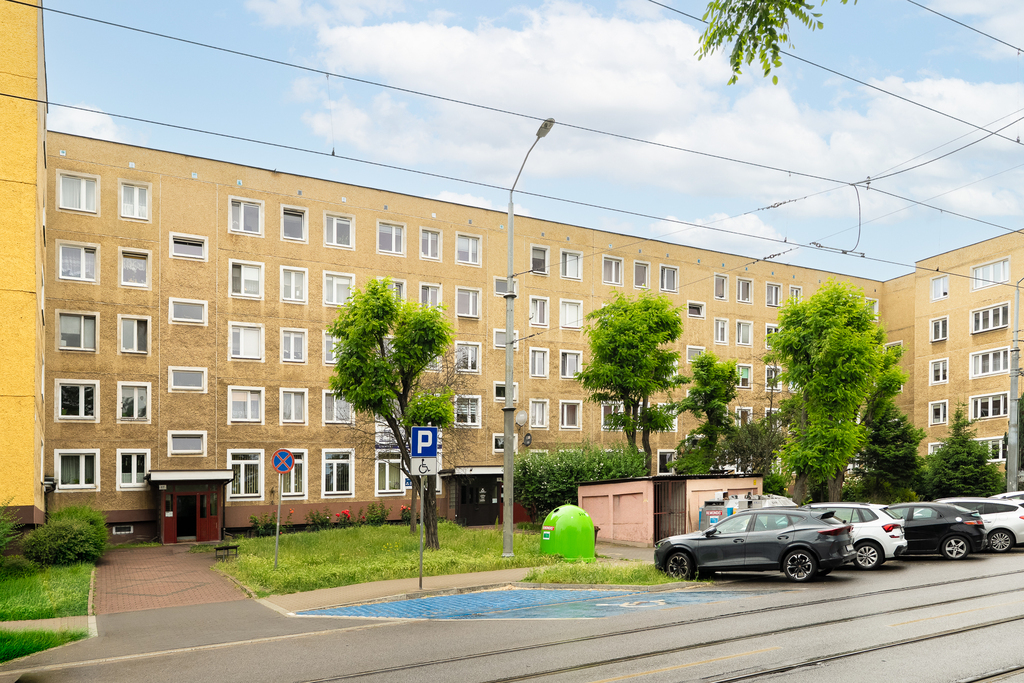 Rozkładowe 4 pokoje. Sp.-własnościowe. (18)
