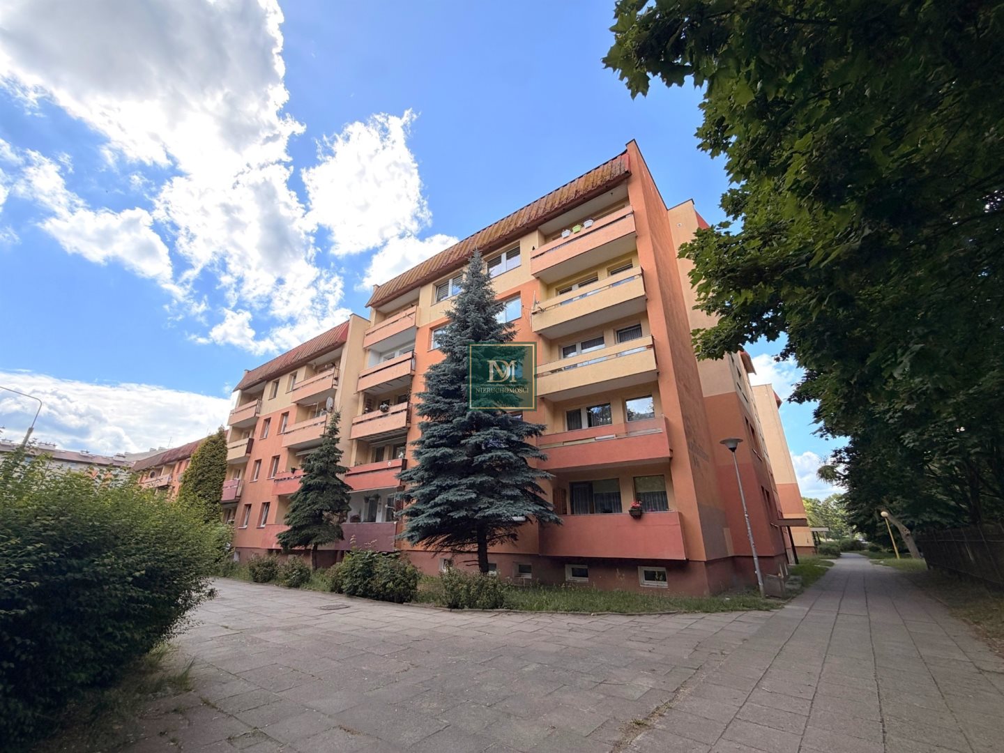 Rozkładowe 2 pokoje z dużym balkonem (1)