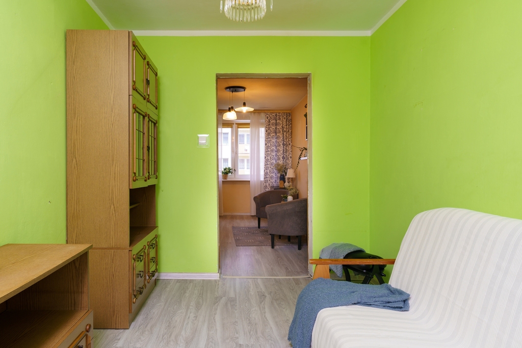 Klonowica, 2 pok. II piętro - 32 m2, do remontu, (6)