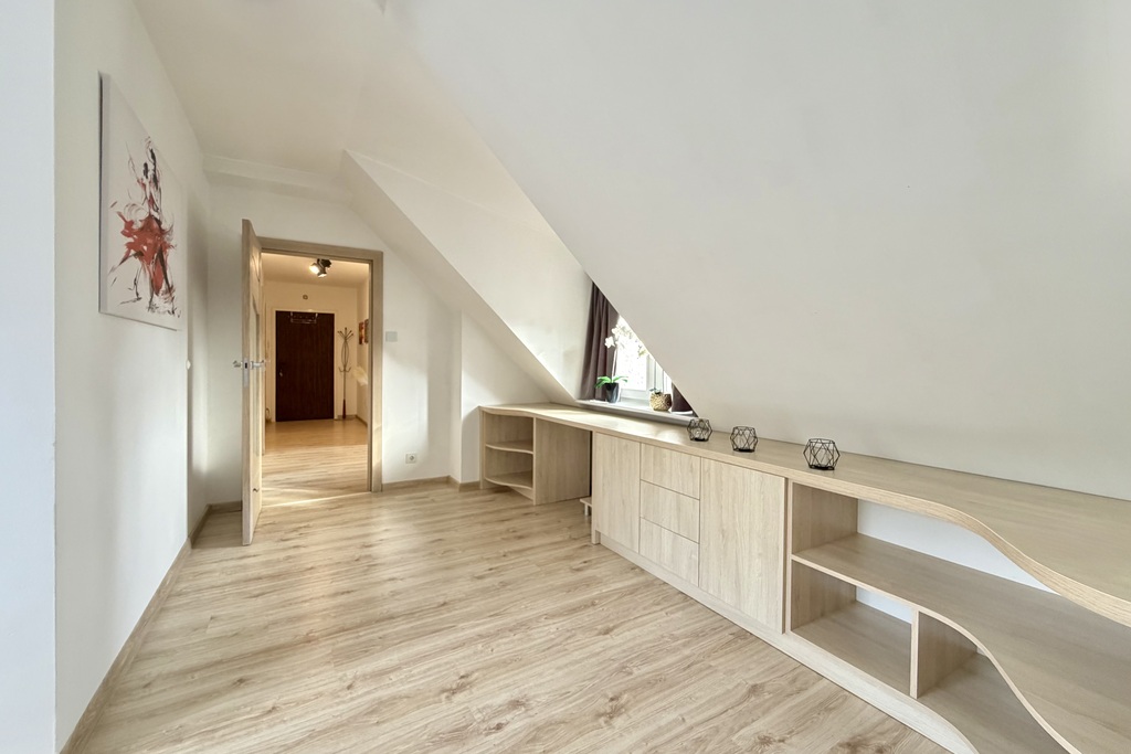 Apartament 2-pokojowy z garażem 50m od plaży (12)
