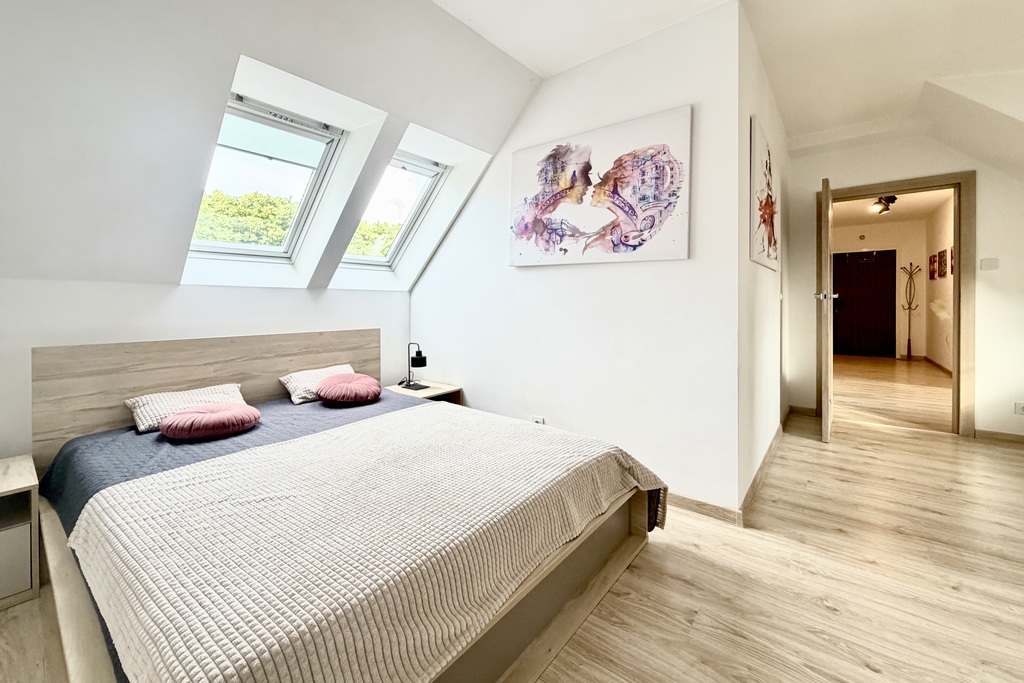 Apartament 2-pokojowy z garażem 50m od plaży (10)