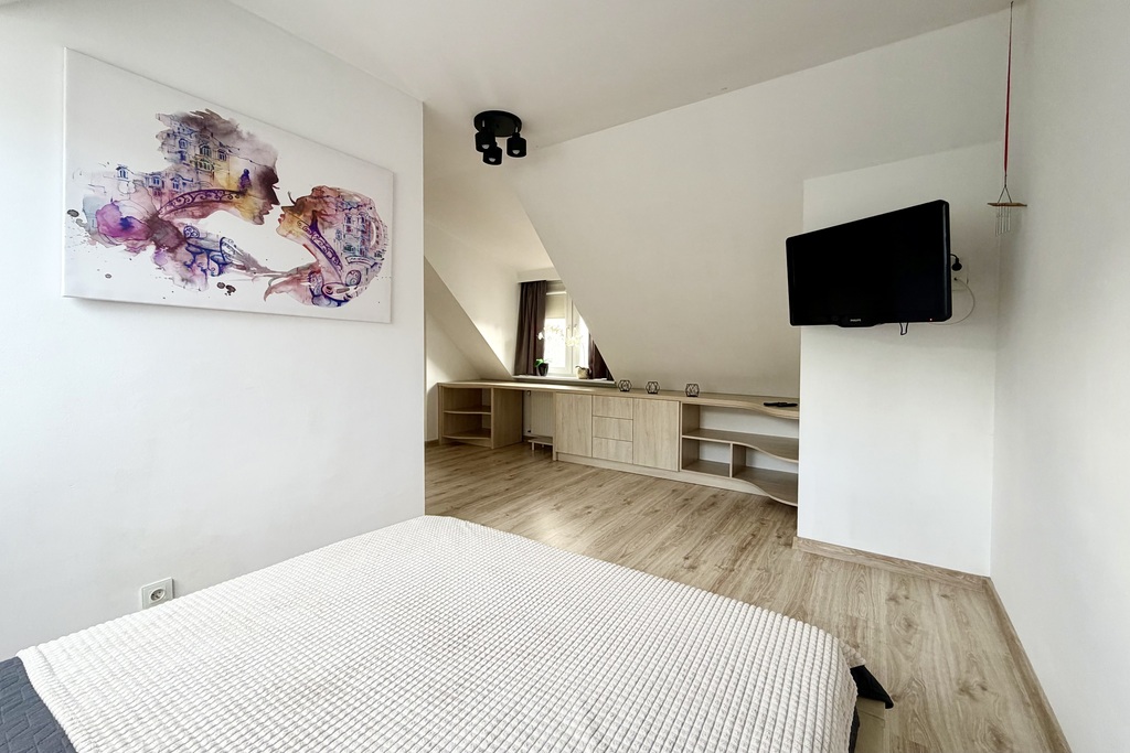 Apartament 2-pokojowy z garażem 50m od plaży (11)