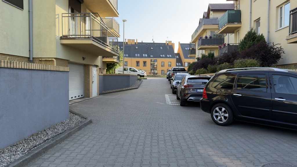 Przytulne 2 pokoje Czynsz 200 zł (1)