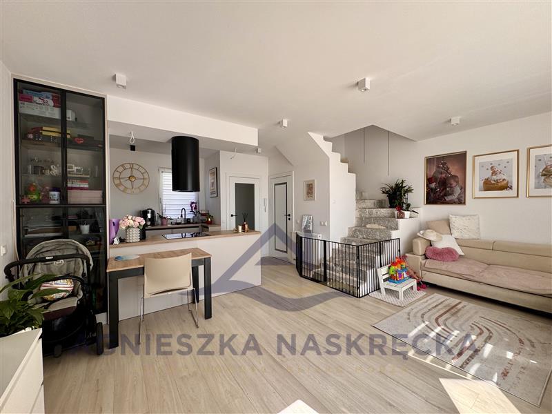 Nowoczesny lokal mieszkalny z ogródkiem na zamknię (5)