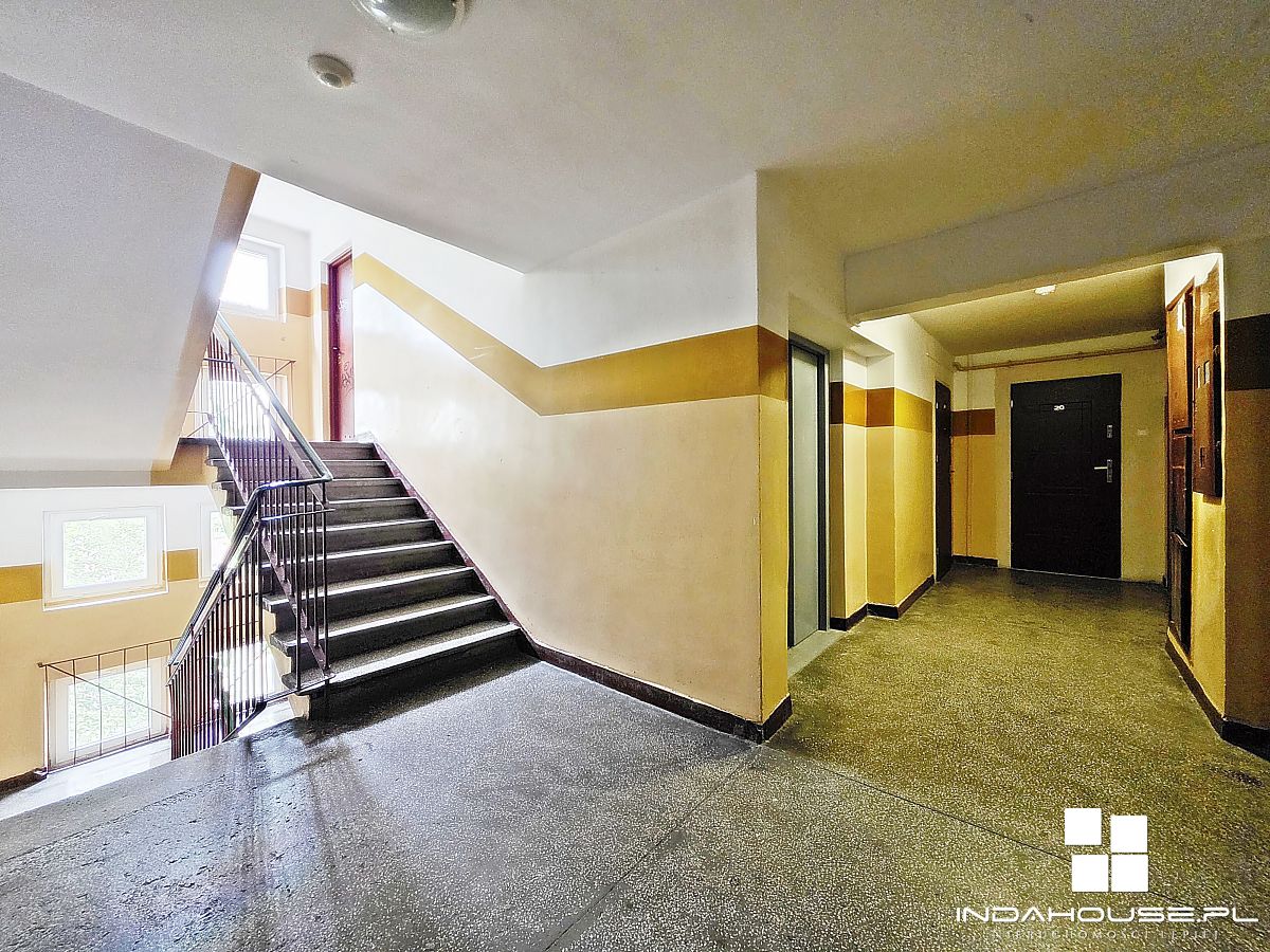 Kawalerka, 5 piętro, balkon (10)
