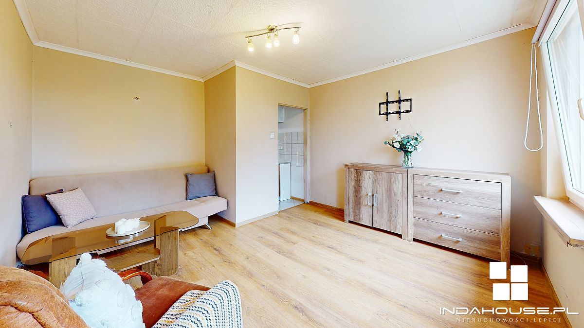 Kawalerka, 5 piętro, balkon (2)
