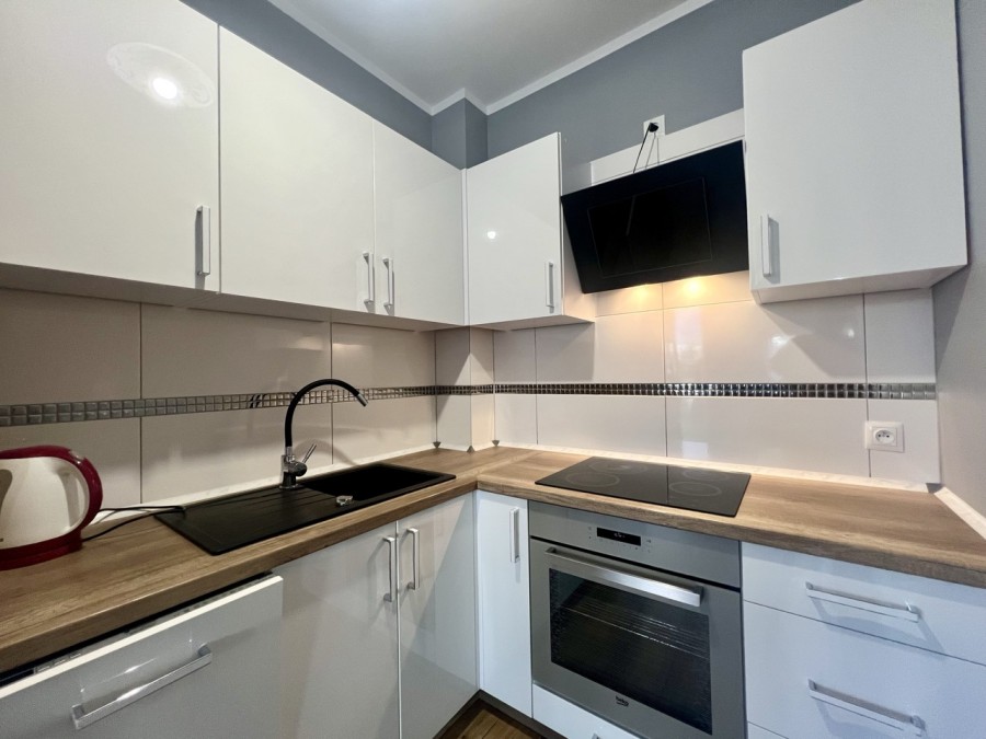 Nowy Apartament z Tarasem i Prywatnym Ogrodem (7)