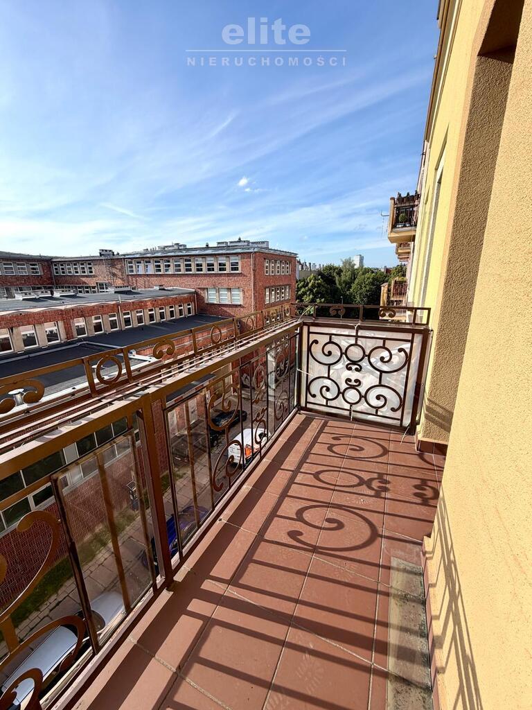 Świetna lokalizacja, 3 pok, balkon, do remontu (11)