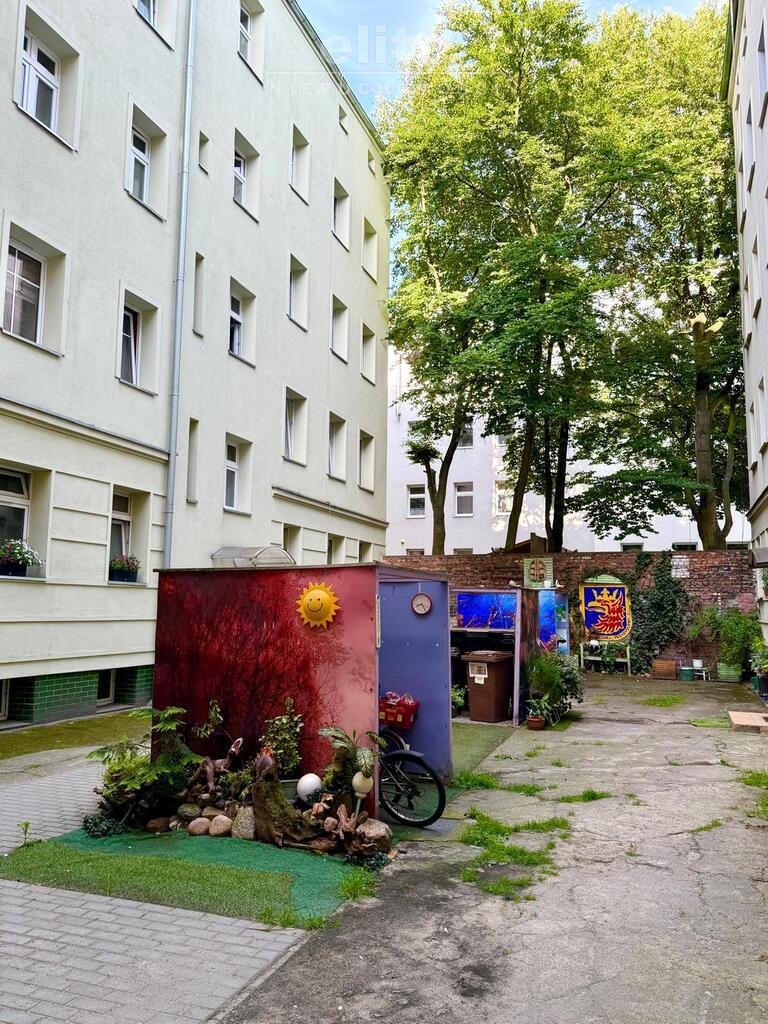 Świetna lokalizacja, 3 pok, balkon, do remontu (13)