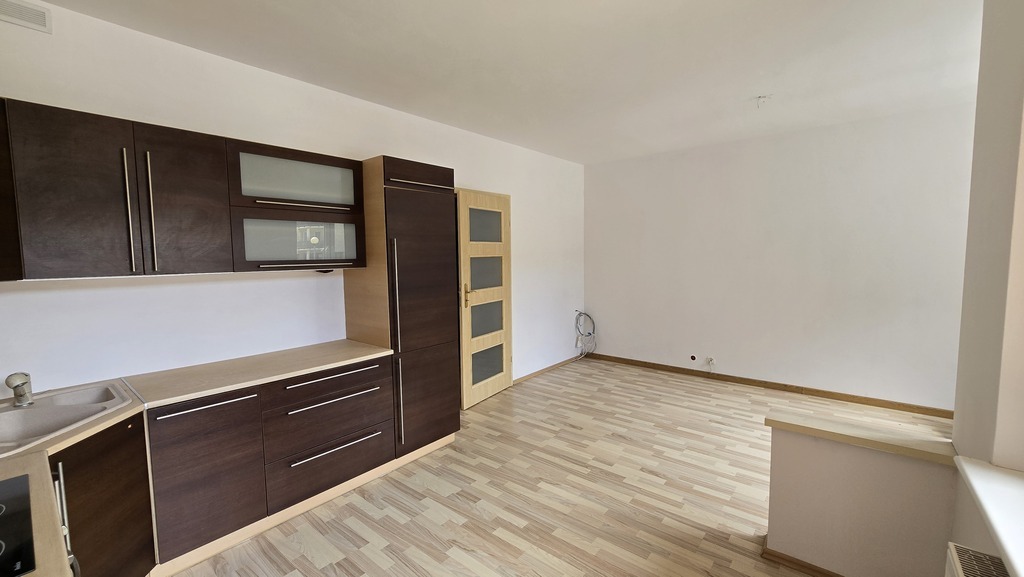 Rozkładowe 3 pokojowe mieszkanie z balkonem (9)