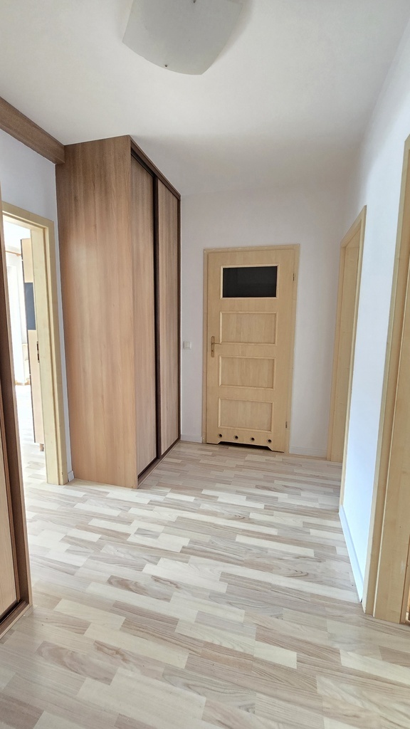 Rozkładowe 3 pokojowe mieszkanie z balkonem (11)